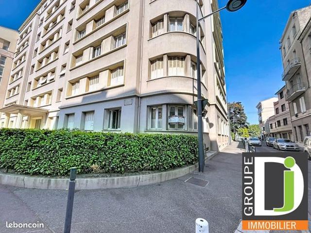 Appartement 6 pièces 109 m²
