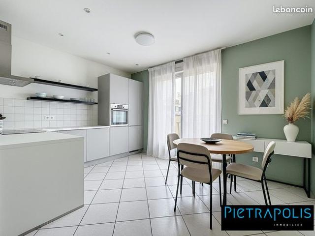 Appartement 6 pièces 117 m²