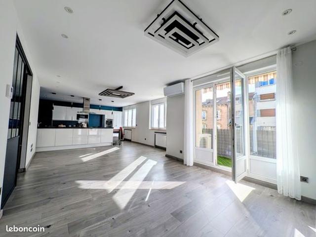 Appartement 6 pièces 118 m²