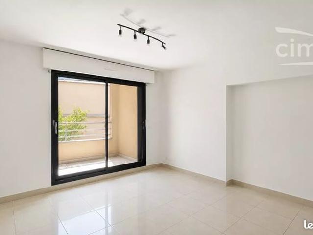 Appartement 6 pièces 119 m²