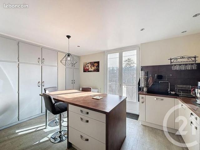 Appartement 6 pièces 120 m²