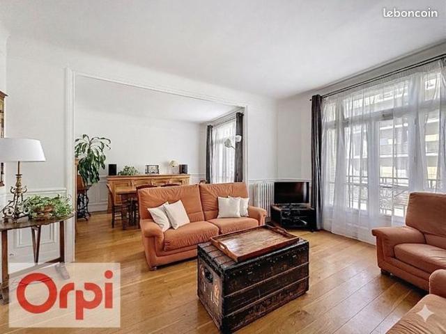 Appartement 6 pièces 121 m²