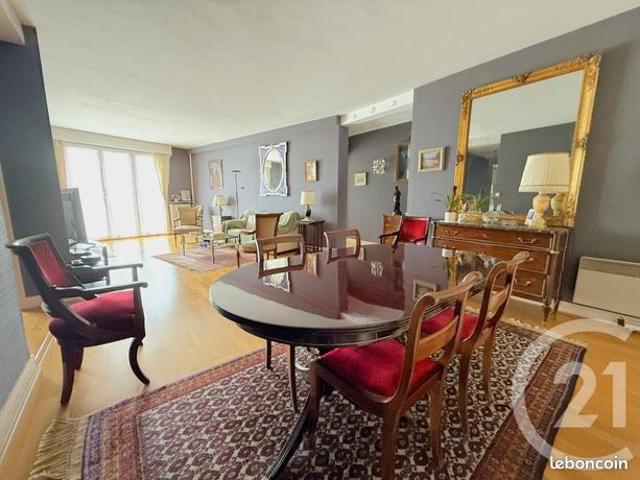 Appartement 6 pièces 121 m²