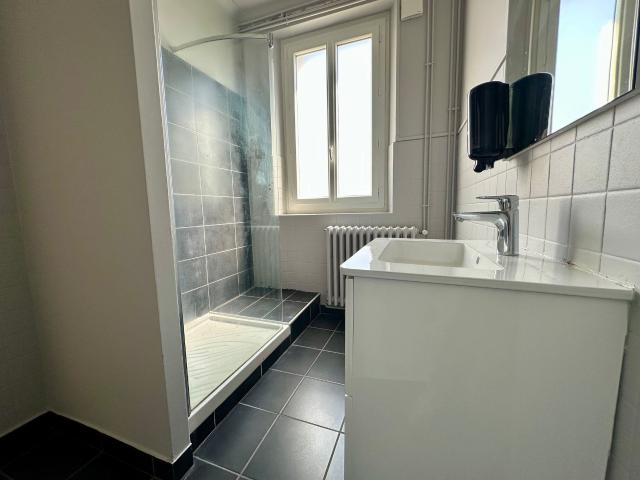 Appartement 6 pièces, 121 m² à louer à Clermont Ferrand 63000