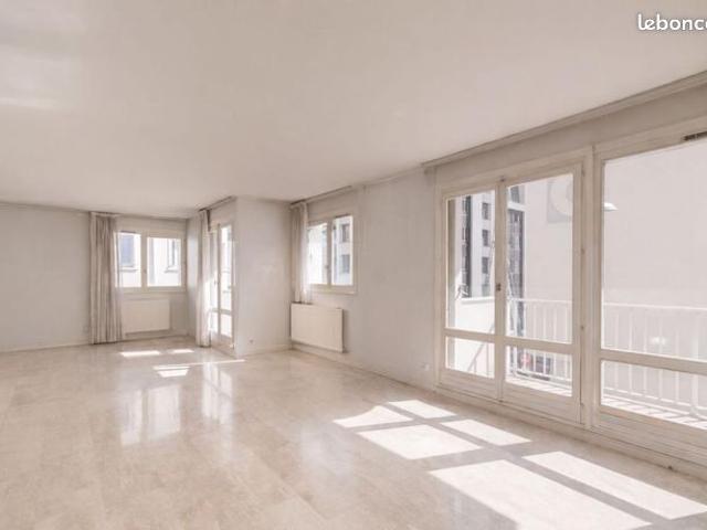 Appartement 6 pièces 122 m²