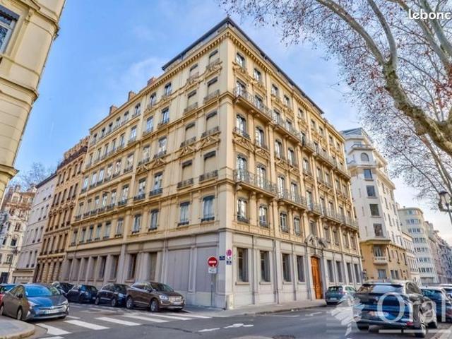 Appartement 6 pièces 122 m²
