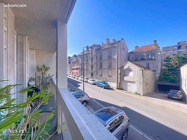 Appartement 6 pièces 125 m²