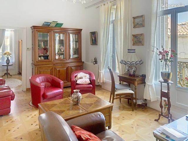 Appartement 6 pièces 125 m²