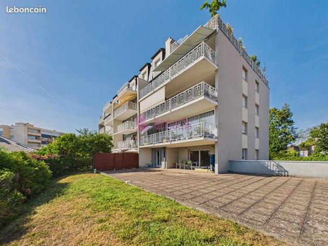 Appartement 6 pièces 125 m²