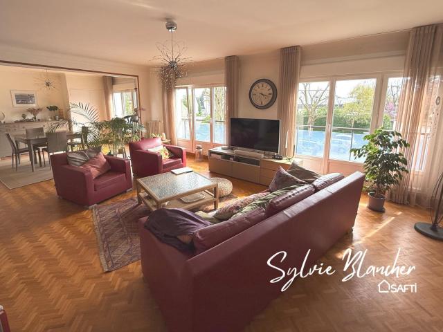 Appartement 6 pièces 126 m²