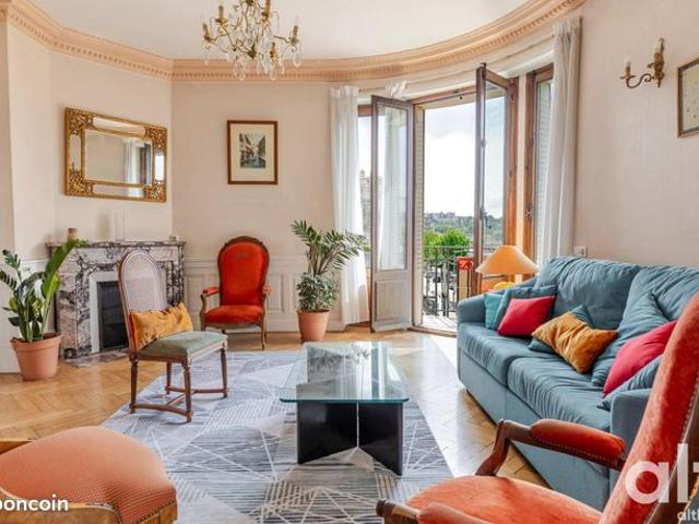 Appartement 6 pièces 128 m²