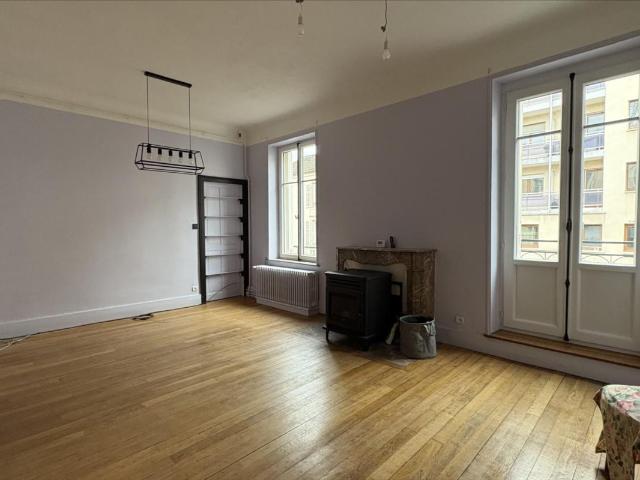 Appartement 6 pièces 129 m²