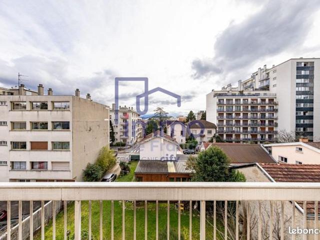 Appartement 6 pièces 129 m²