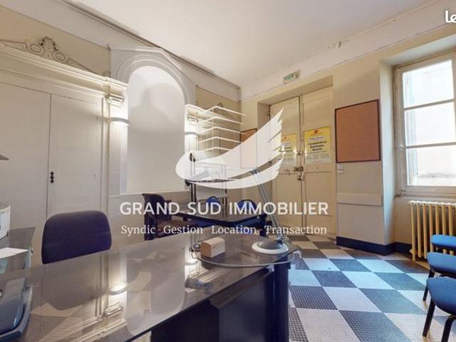 Appartement 6 pièces 130 m²