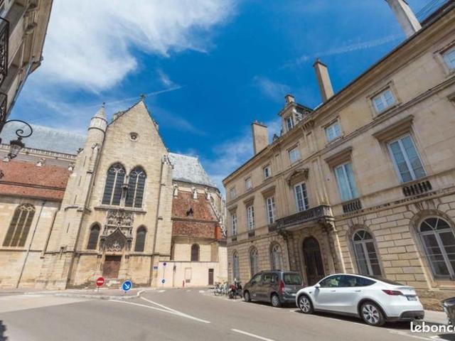 Appartement 6 pièces 130 m²
