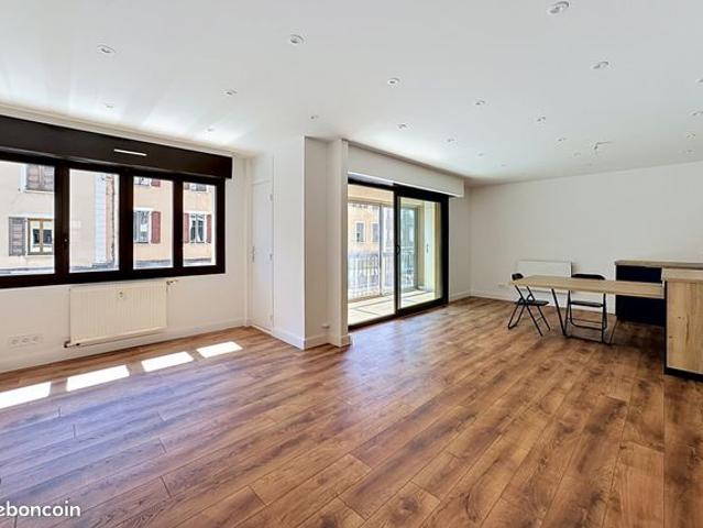 Appartement 6 pièces 130 m²