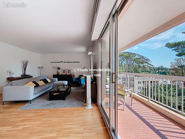Appartement 6 pièces 130 m²