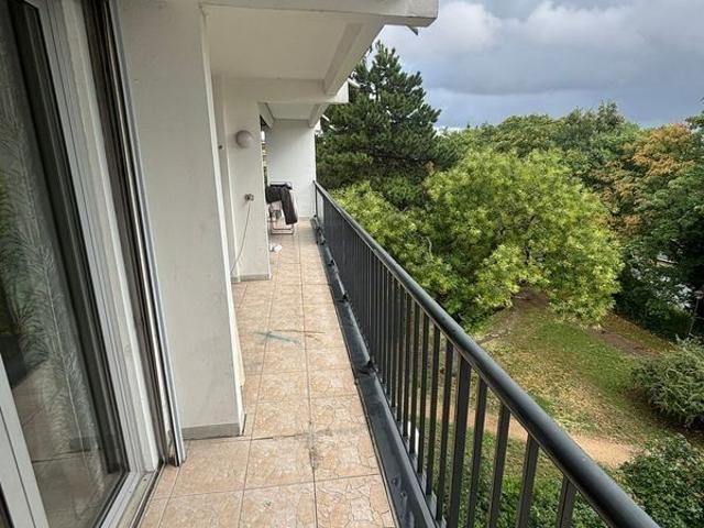 Appartement 6 pièces, 130 m² à louer à Massy 91300