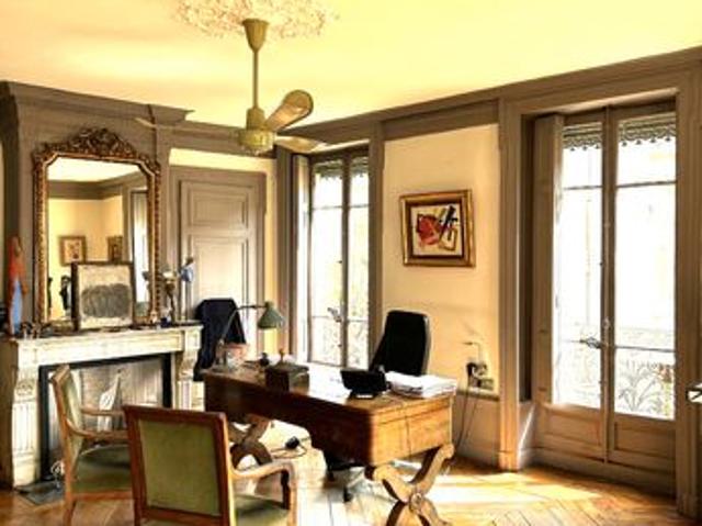 Appartement 6 pièces 135 m²
