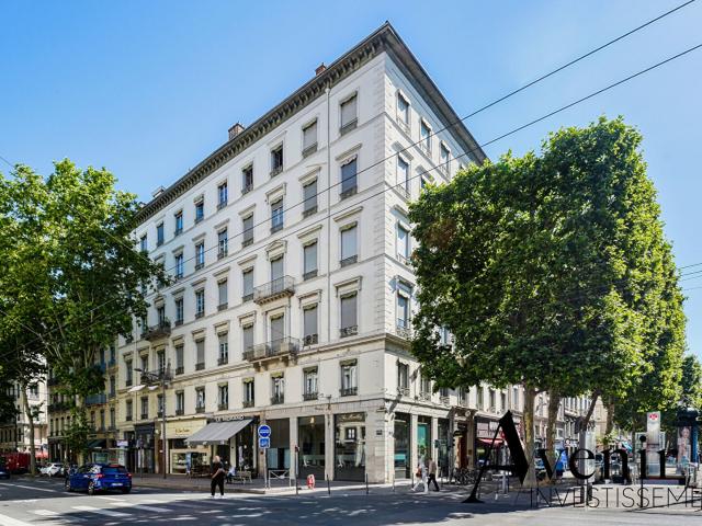Appartement 6 pièces 137 m²
