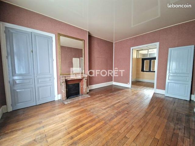 Appartement 6 pièces 140 m²