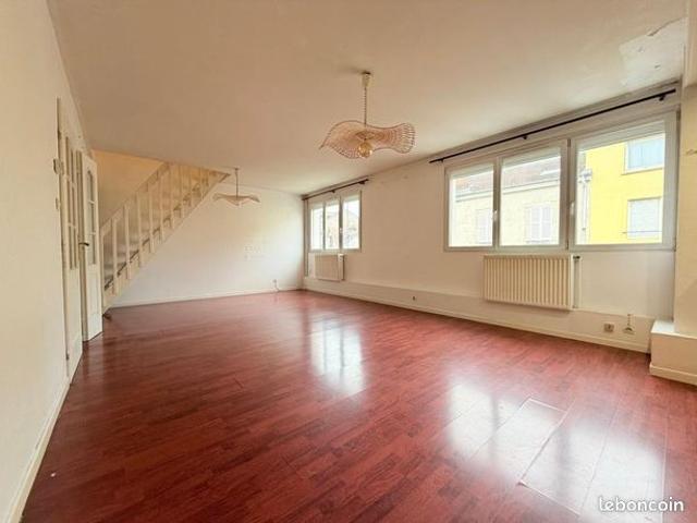 Appartement 6 pièces 140 m²