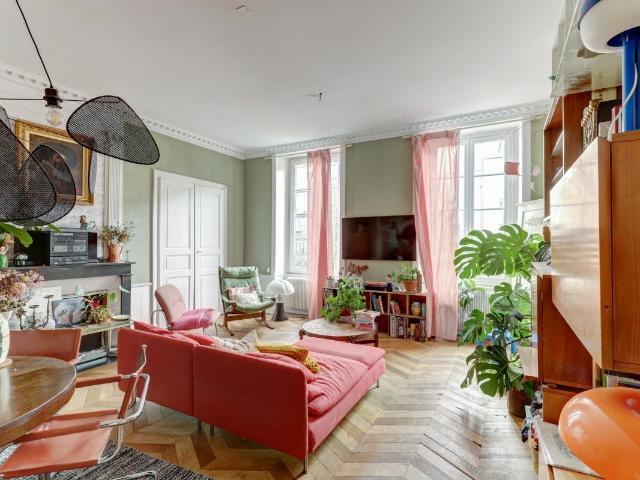 Appartement 6 pièces 140 m²