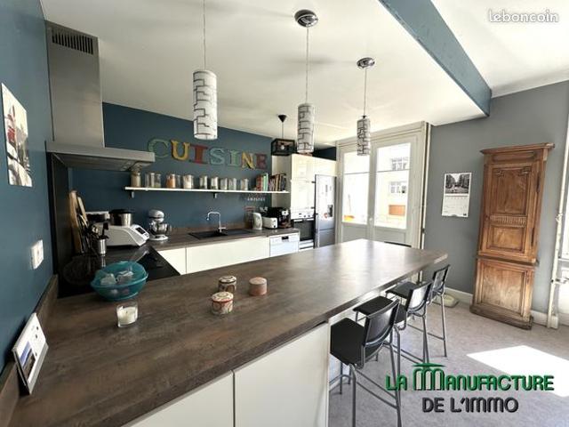 Appartement 6 pièces 140 m²
