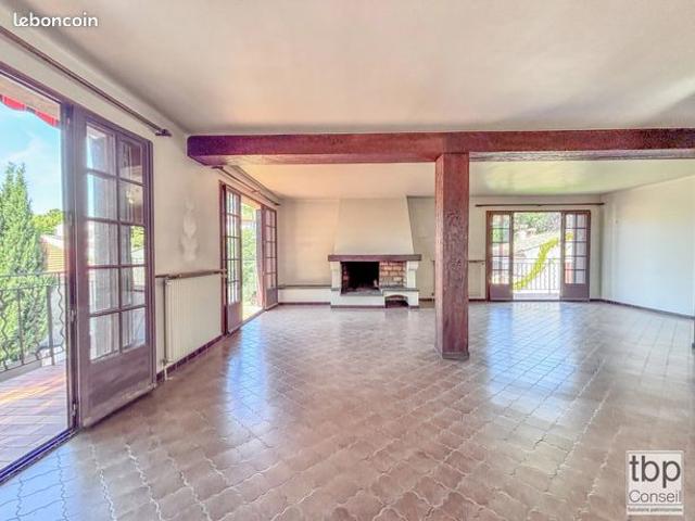 Appartement 6 pièces 140 m²
