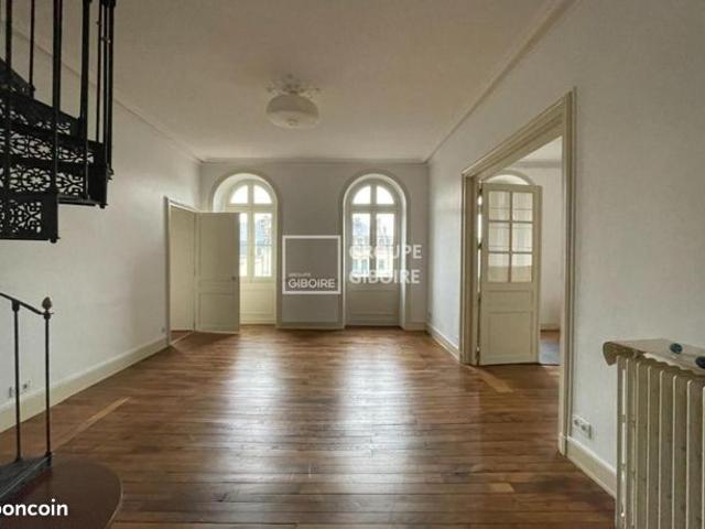 Appartement 6 pièces 141 m²