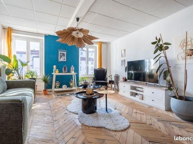Appartement 6 pièces 142 m²