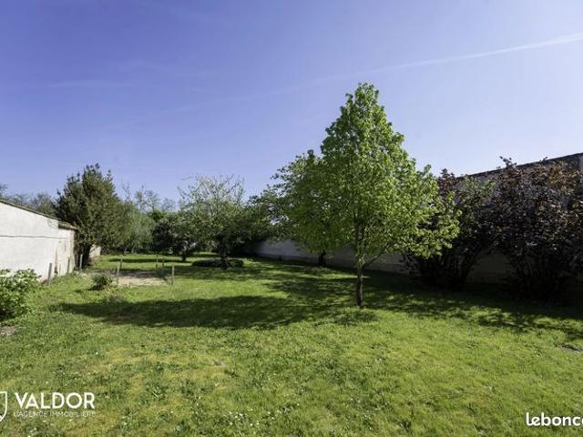 Appartement 6 pièces 143 m²