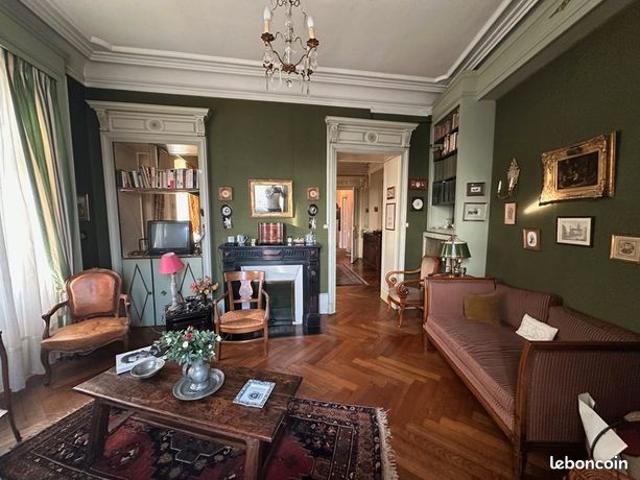 Appartement 6 pièces 143 m²