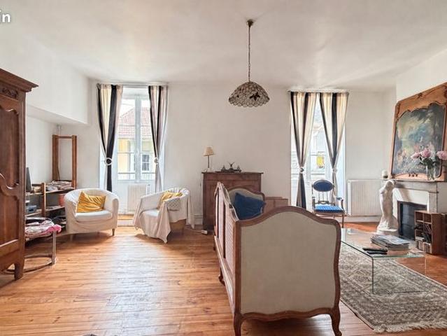 Appartement 6 pièces 144 m²