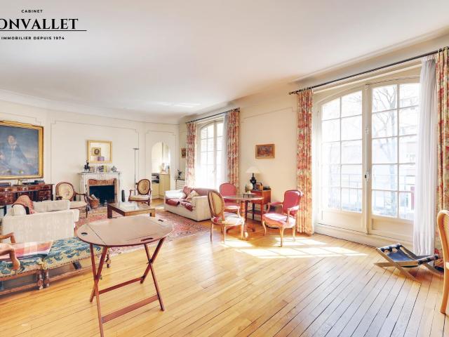 Appartement 6 pièces 144 m²