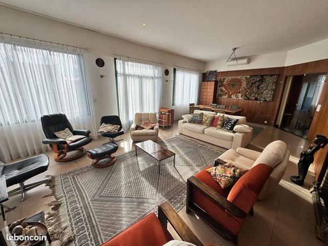 Appartement 6 pièces 145 m²