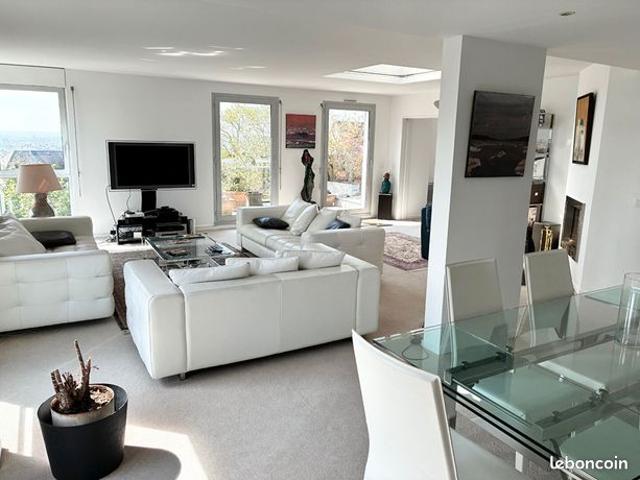 Appartement 6 pièces 145 m²