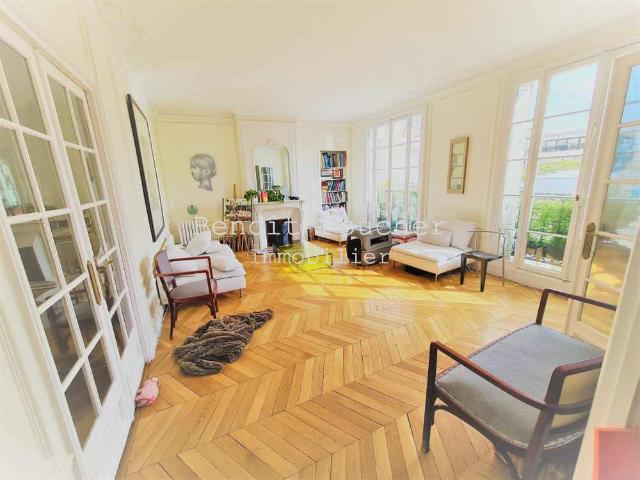 Appartement 6 pièces 145 m²