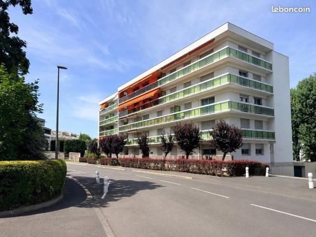 Appartement 6 pièces 146 m²