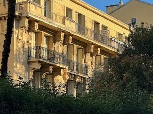 Appartement 6 pièces 147 m²