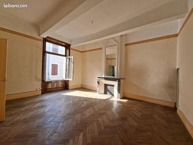 Appartement 6 pièces 147 m²