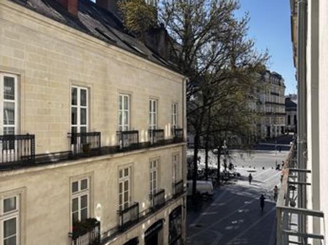 Appartement 6 pièces 147 m²