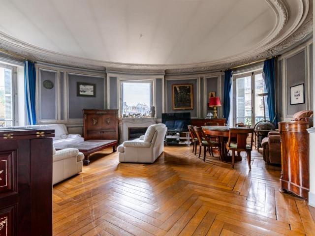 Appartement 6 pièces 147 m²