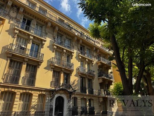 Appartement 6 pièces 147 m²