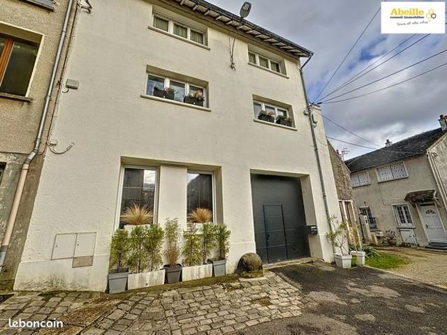 Appartement 6 pièces 147 m²