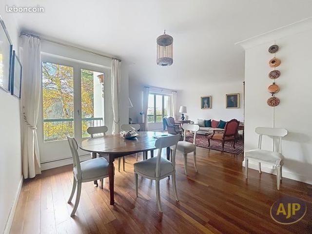 Appartement 6 pièces 148 m²