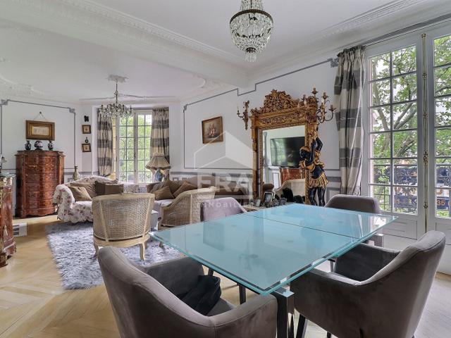 Appartement 6 pièces 148 m²