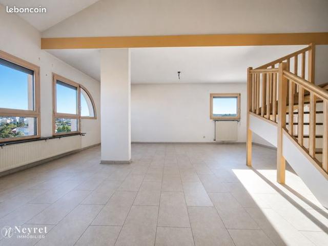 Appartement 6 pièces 149 m²