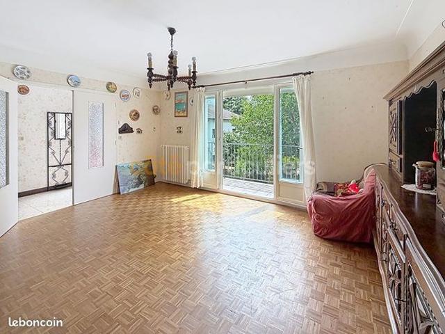 Appartement 6 pièces 150 m²