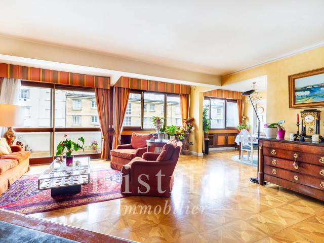 Appartement 7 pièces 150 m²
